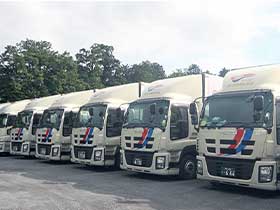 荷役や輸送もご提供